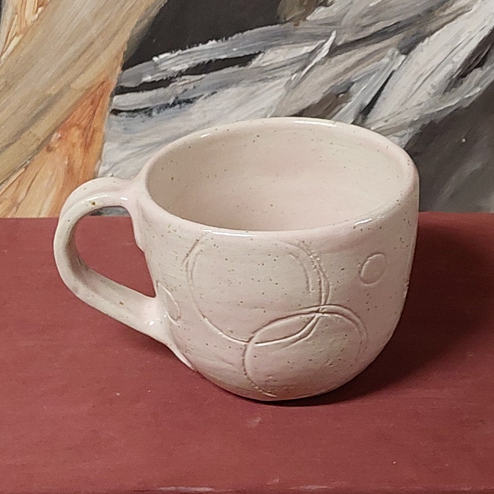 Hennon vaaleanpunainen muki